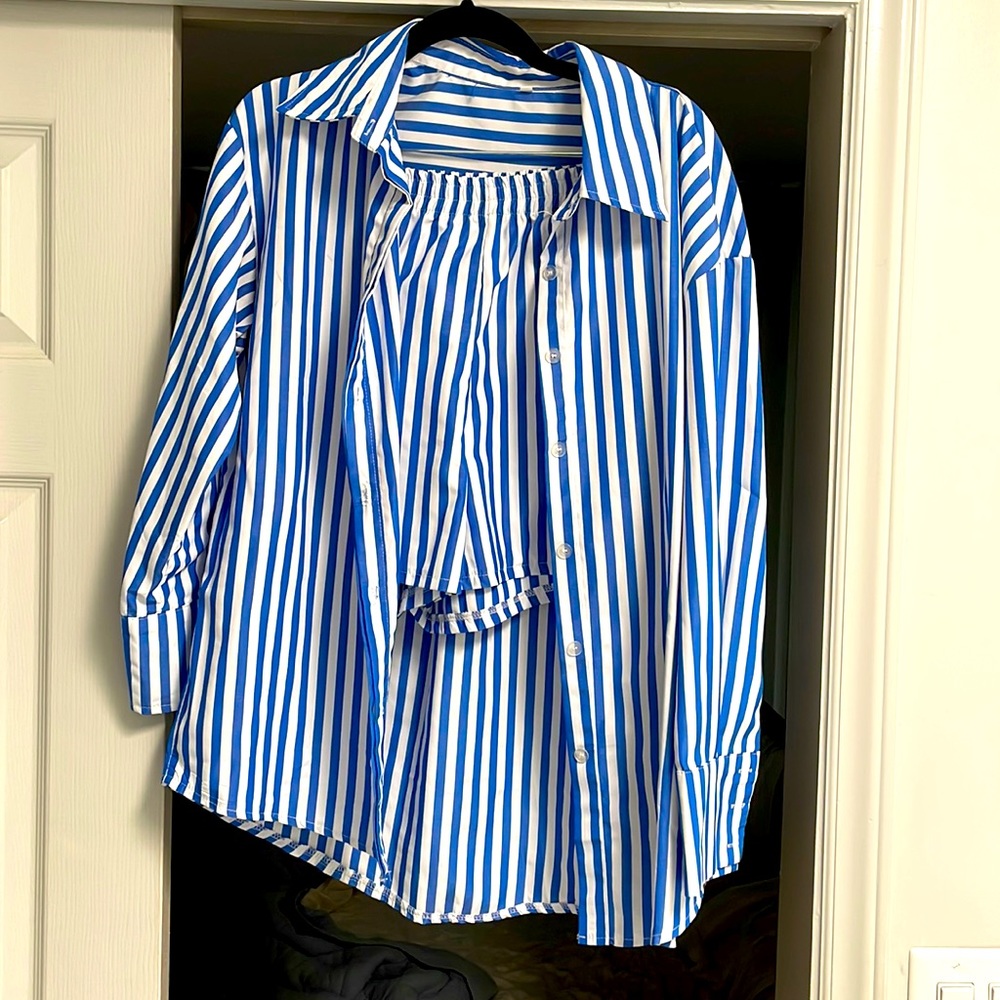 2 piece blue and white stripe set